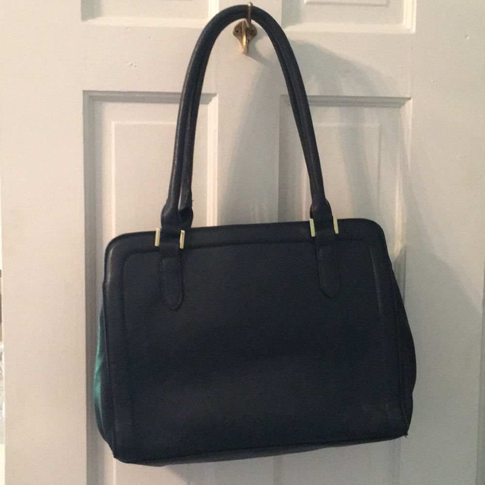 Blue purse. - Picture 2 of 3